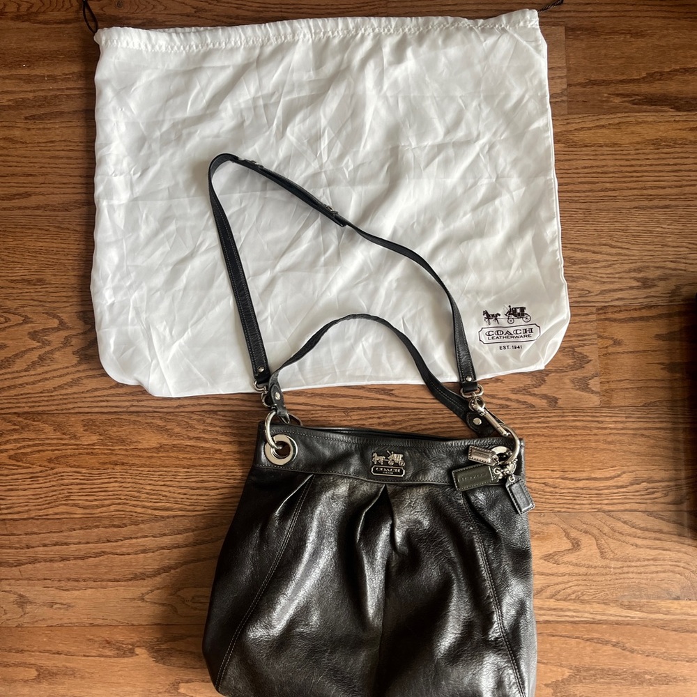 Coach Black Leather Gathered Shoulder Bag
